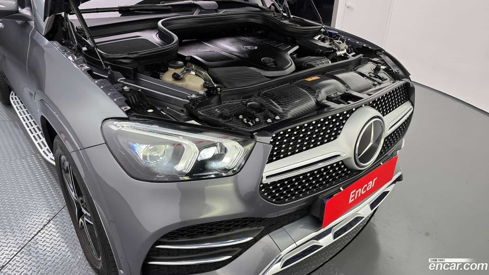 GLE-Class Mercedes-Benz 2021.3-INNER-006