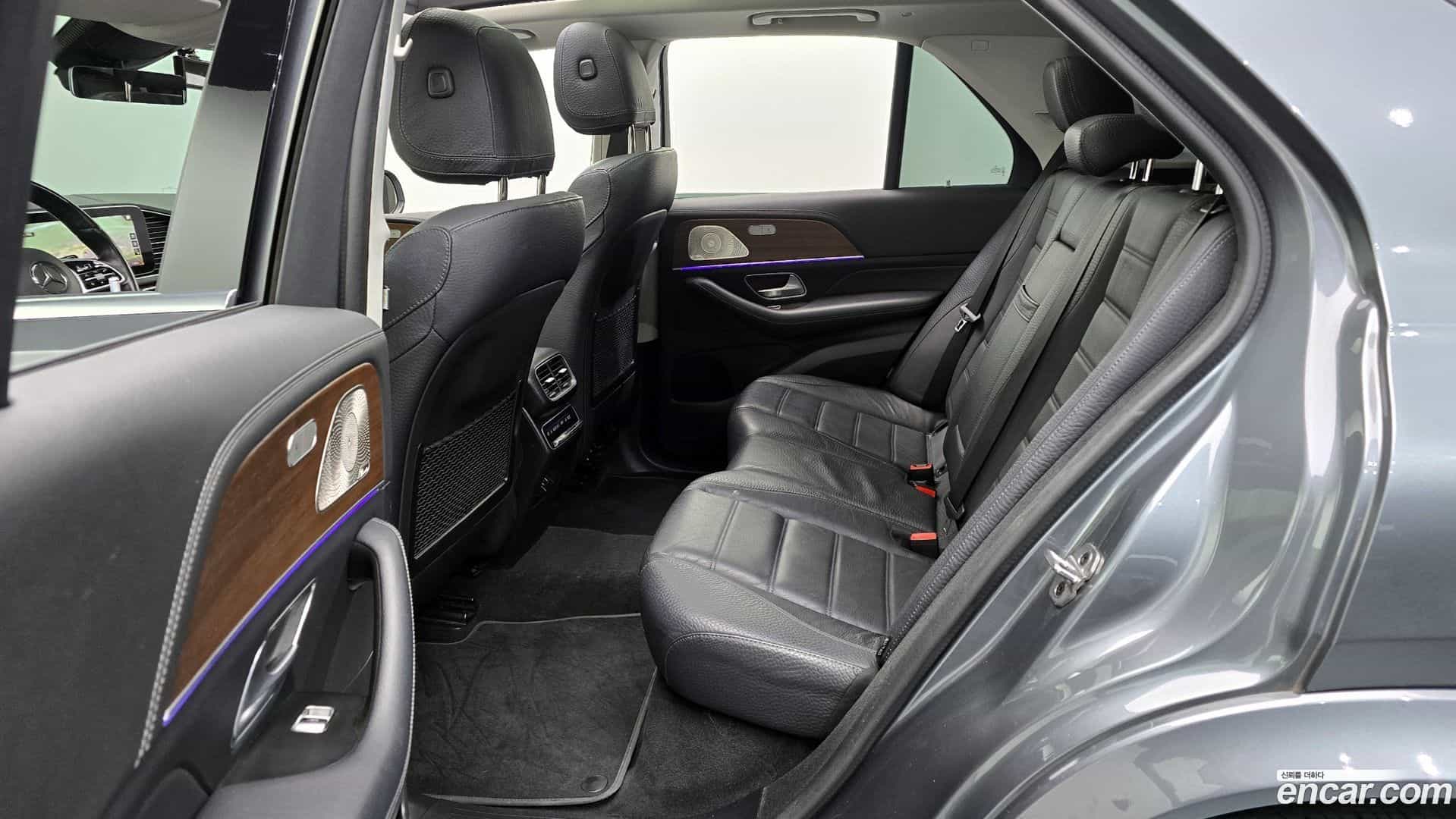 GLE-Class Mercedes-Benz 2021.3-OPTION-016