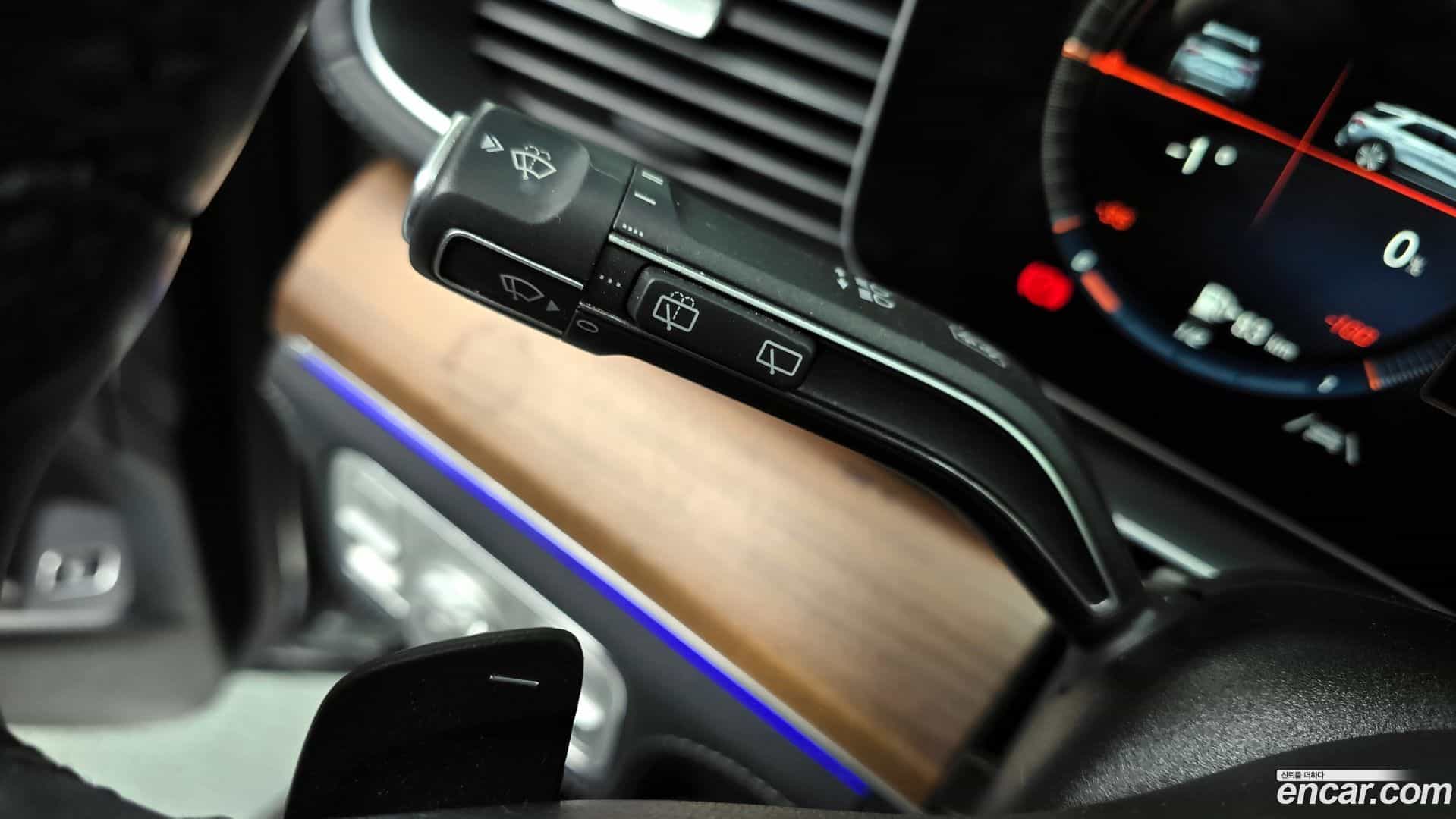 GLE-Class Mercedes-Benz 2021.3-OPTION-022