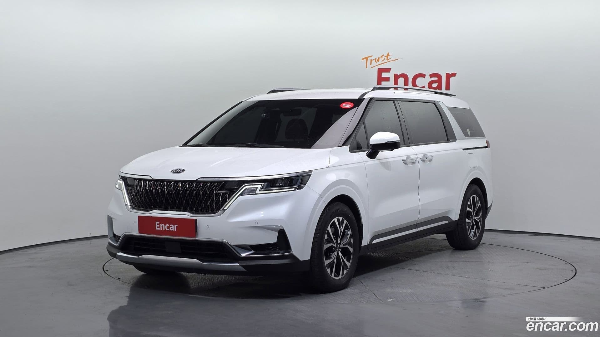 Main__Slider__Photo:Canival Kia 2021.4-0