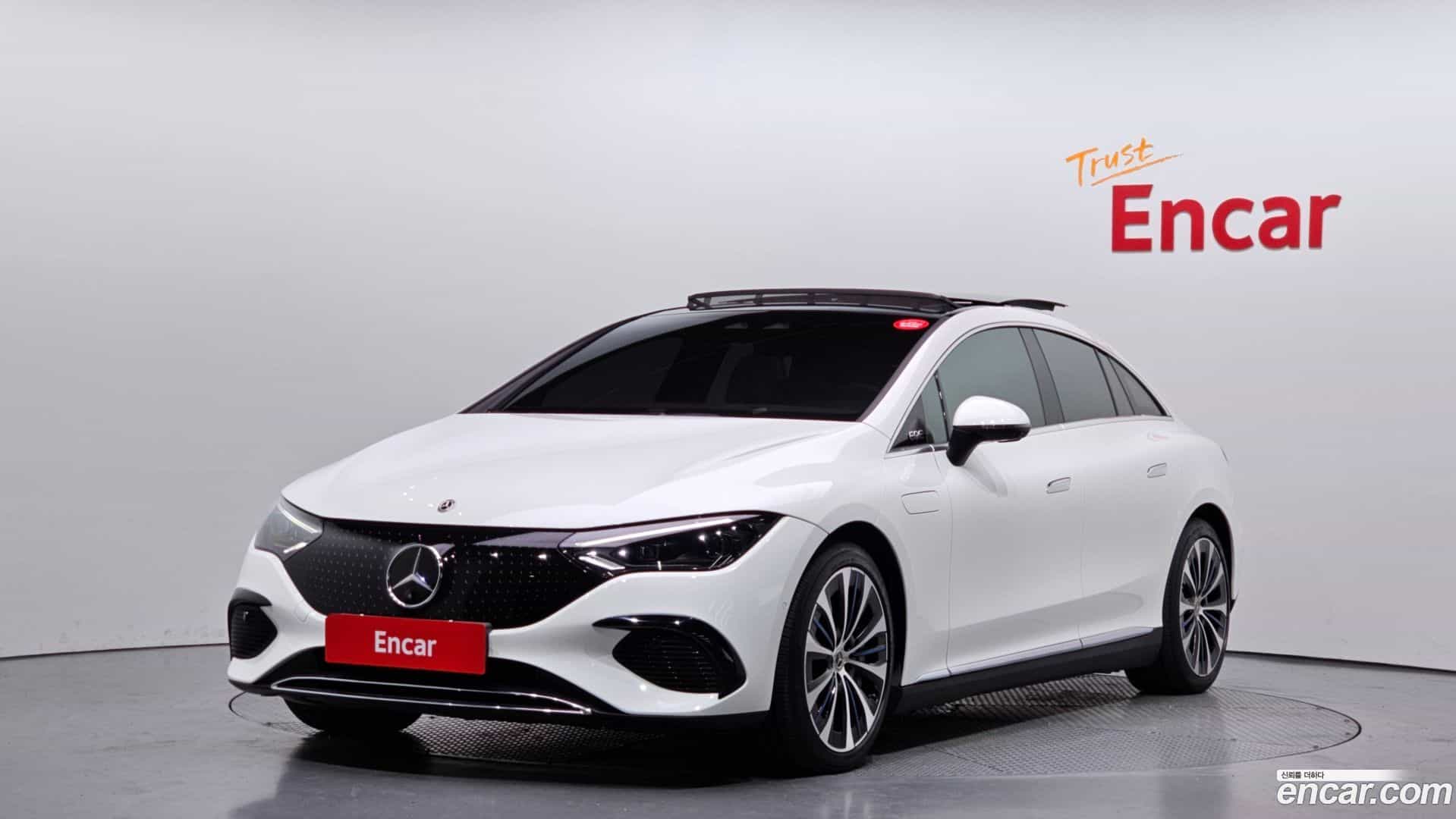 EQE Mercedes-Benz 2023.6-OUTER-001
