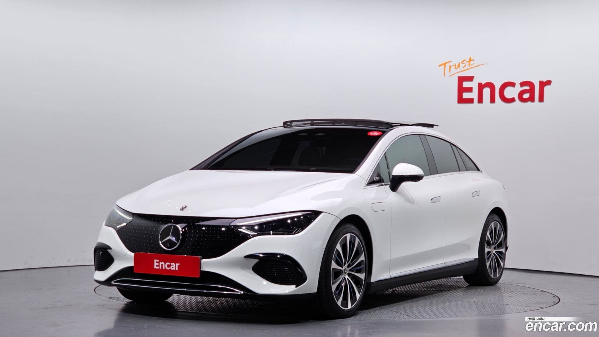 Main__Slider__Photo:EQE Mercedes-Benz 2023.6-0