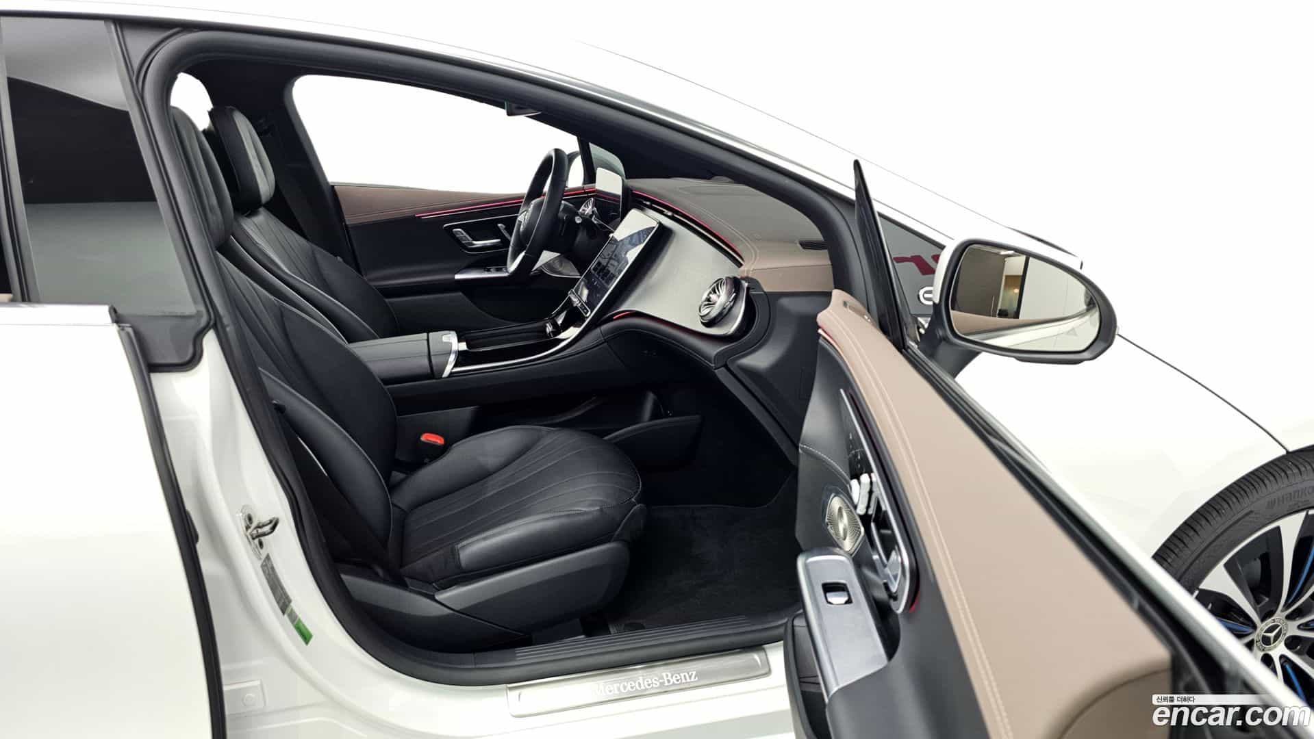EQE Mercedes-Benz 2023.6-OPTION-015