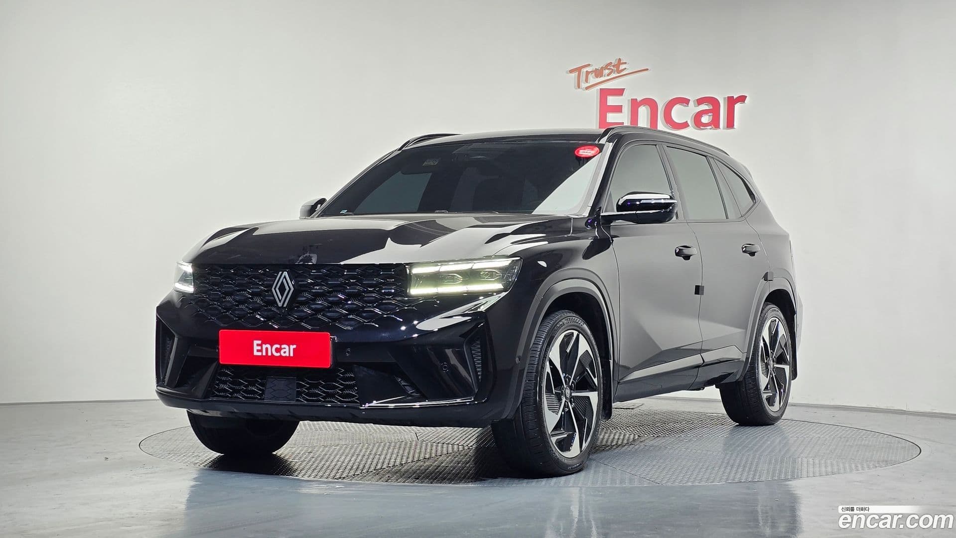 Main__Slider__Photo:Grand Koleos Renault Korea 2025.1-0