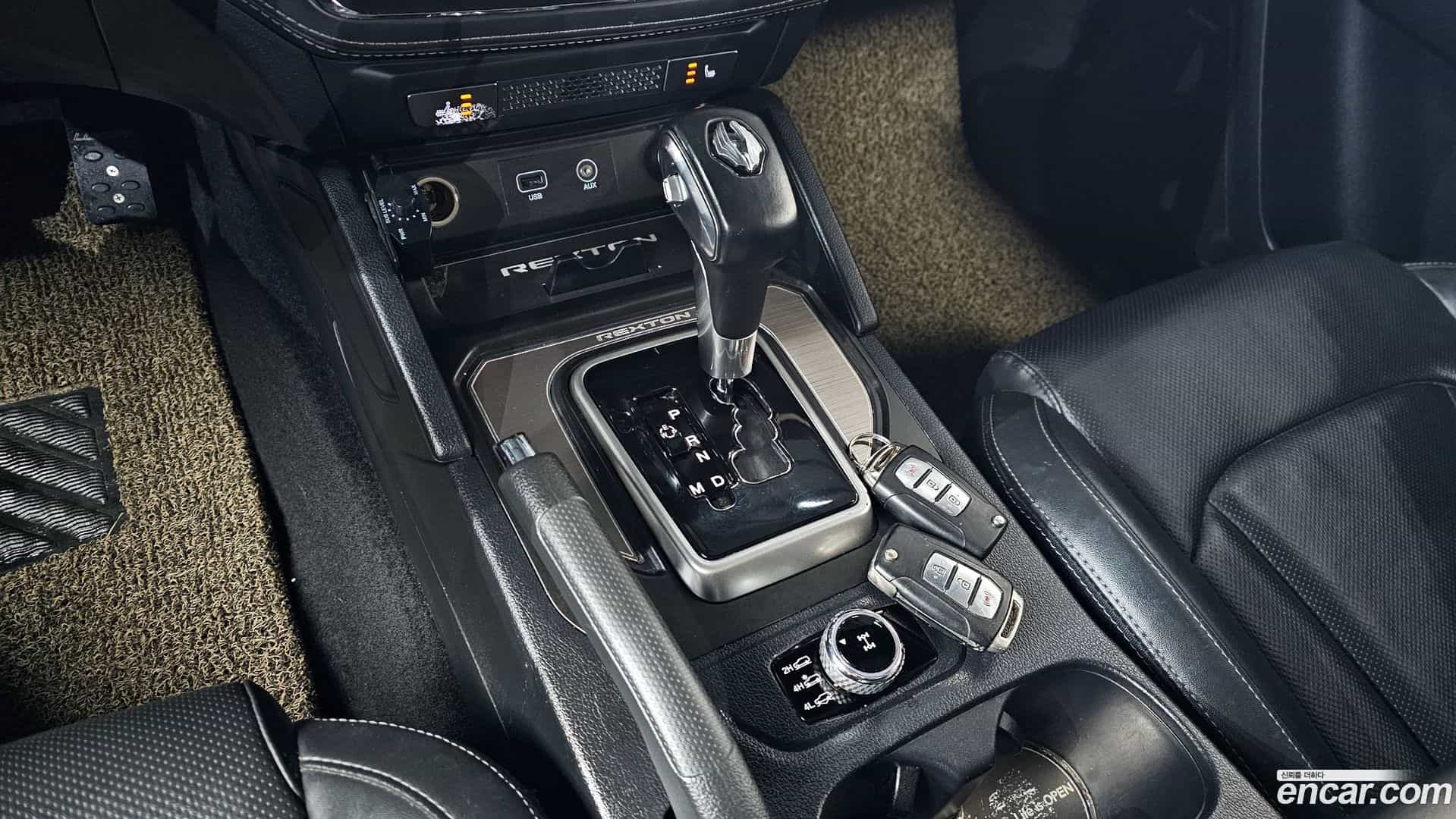 Rexton KG Mobility 2018.4-INNER-009