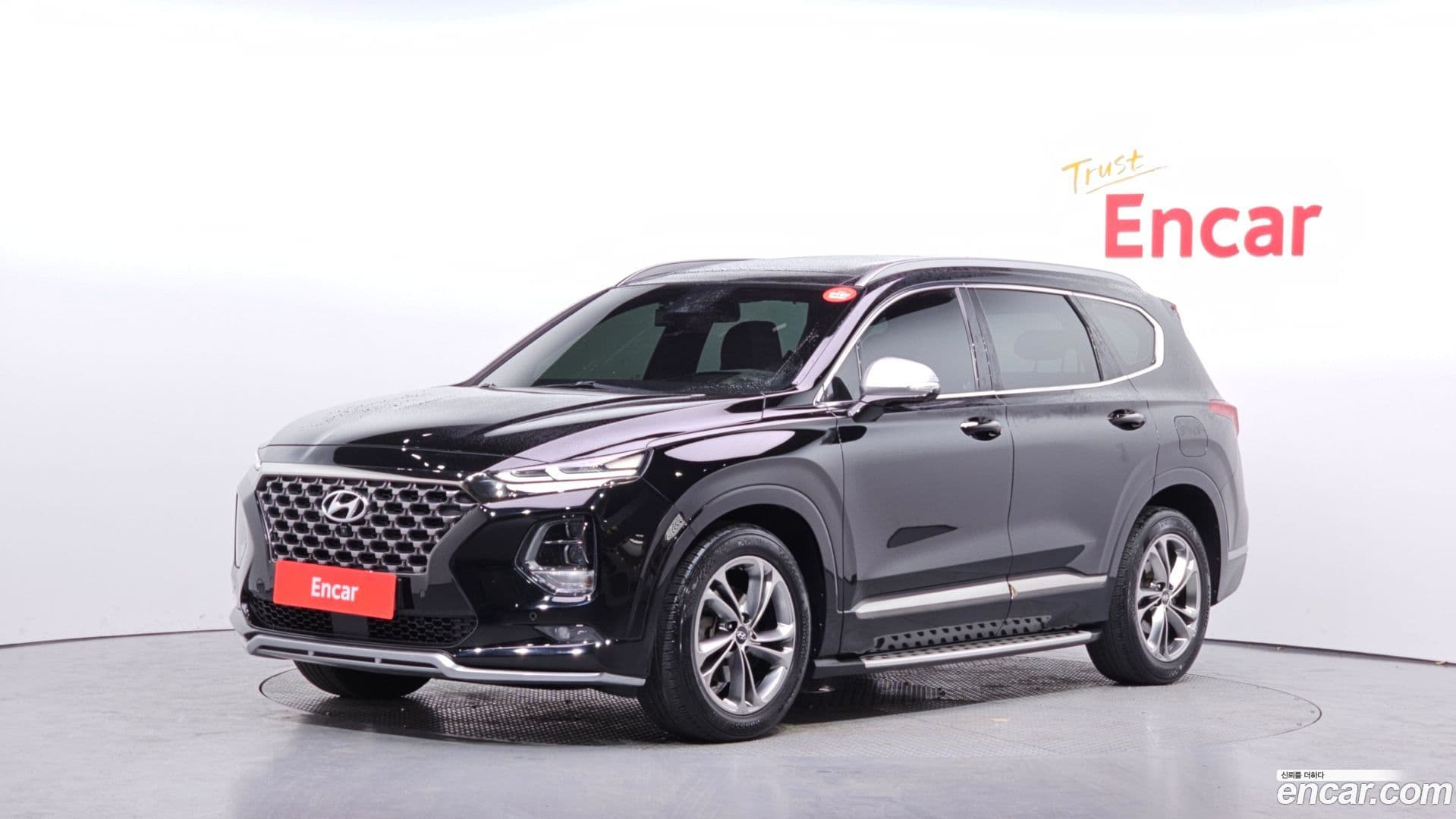 Main__Slider__Photo:Santafe Hyundai 2019.1-0