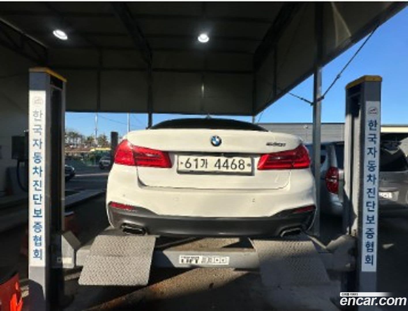 Main__Slider__Photo:5-Series BMW 2017.7-1