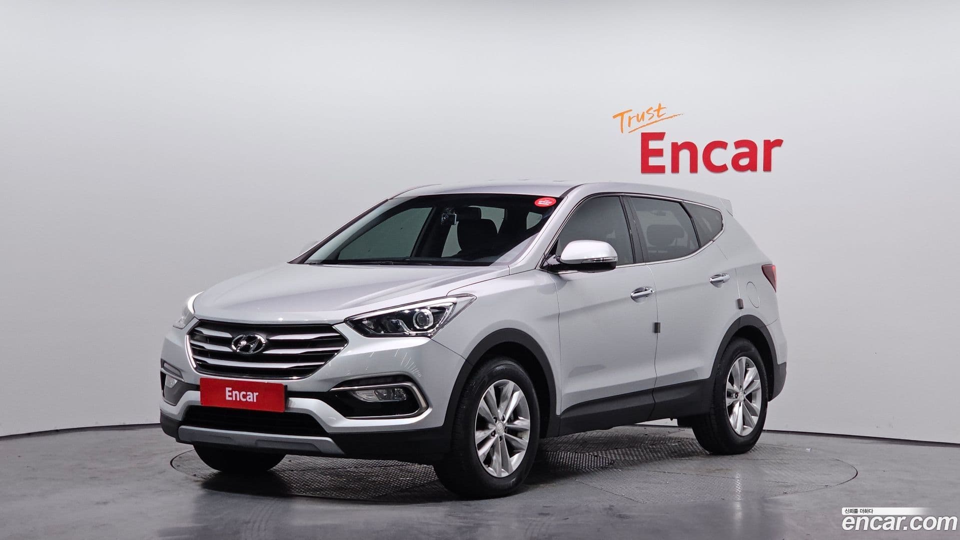 Main__Slider__Photo:Santafe Hyundai 2016.1-0
