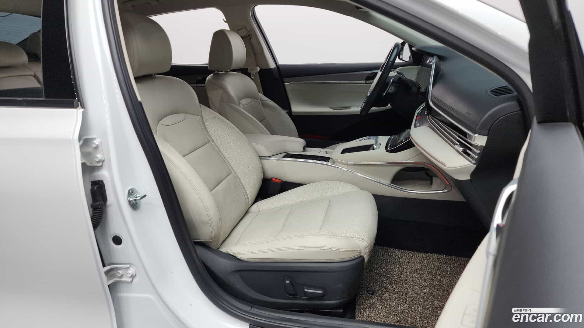 Grandeur Hyundai 2021.9-OPTION-015