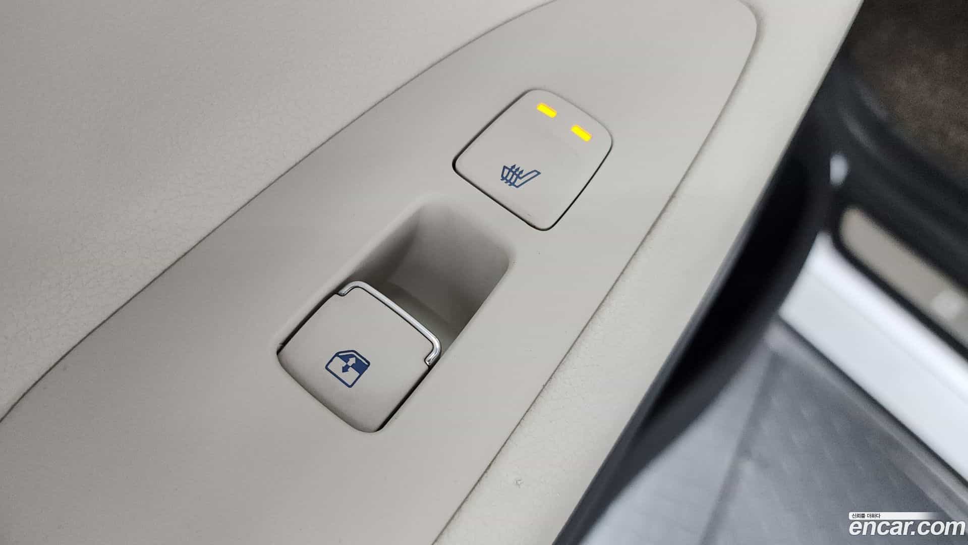 Grandeur Hyundai 2021.9-OPTION-023