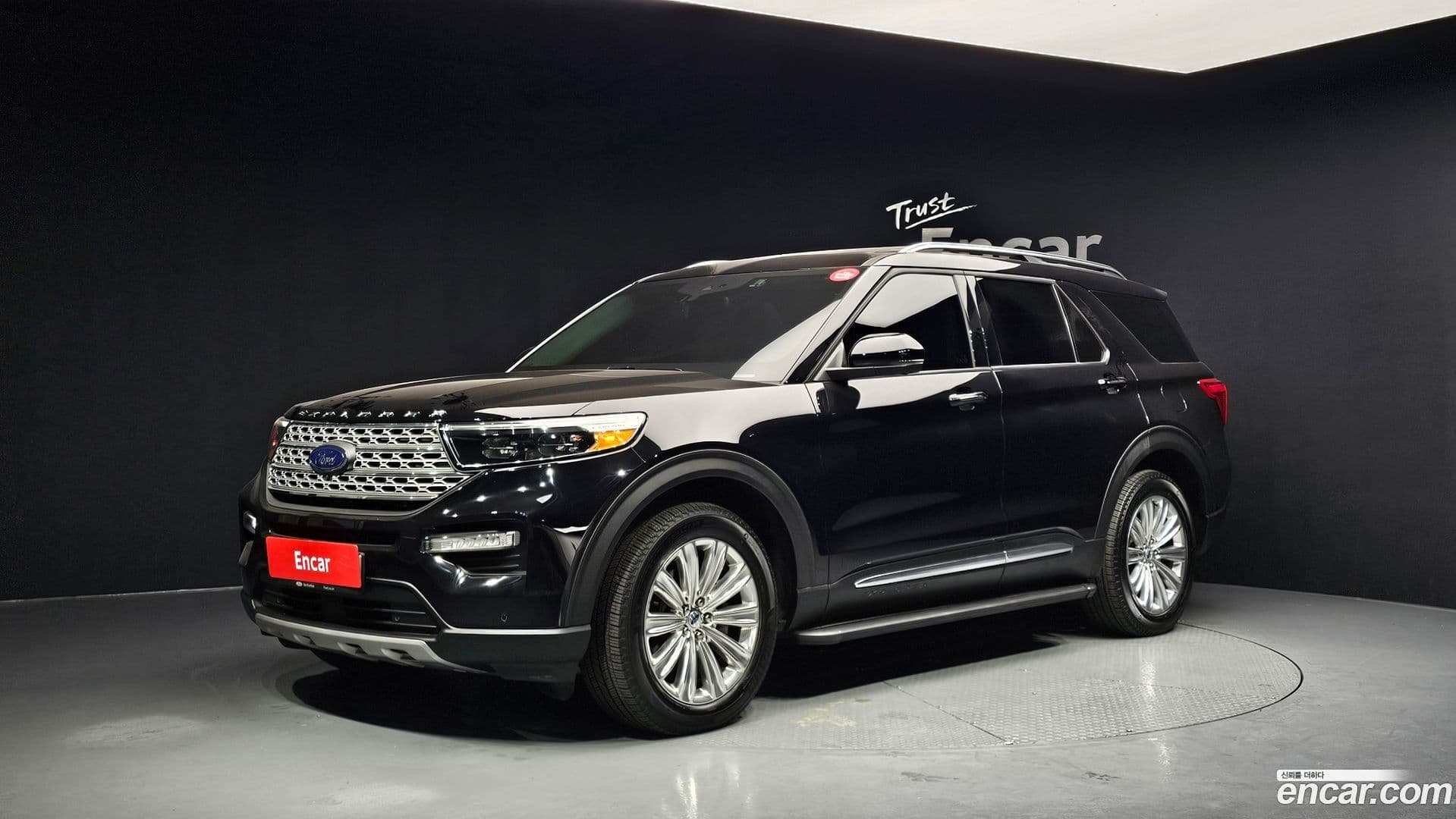 Main__Slider__Photo:Explorer Ford 2023.11-0