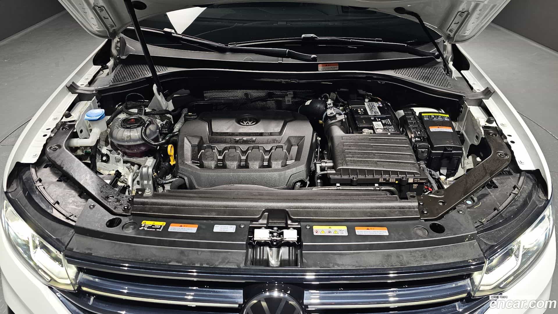 Tiguan Volkswagen 2023.11-INNER-006