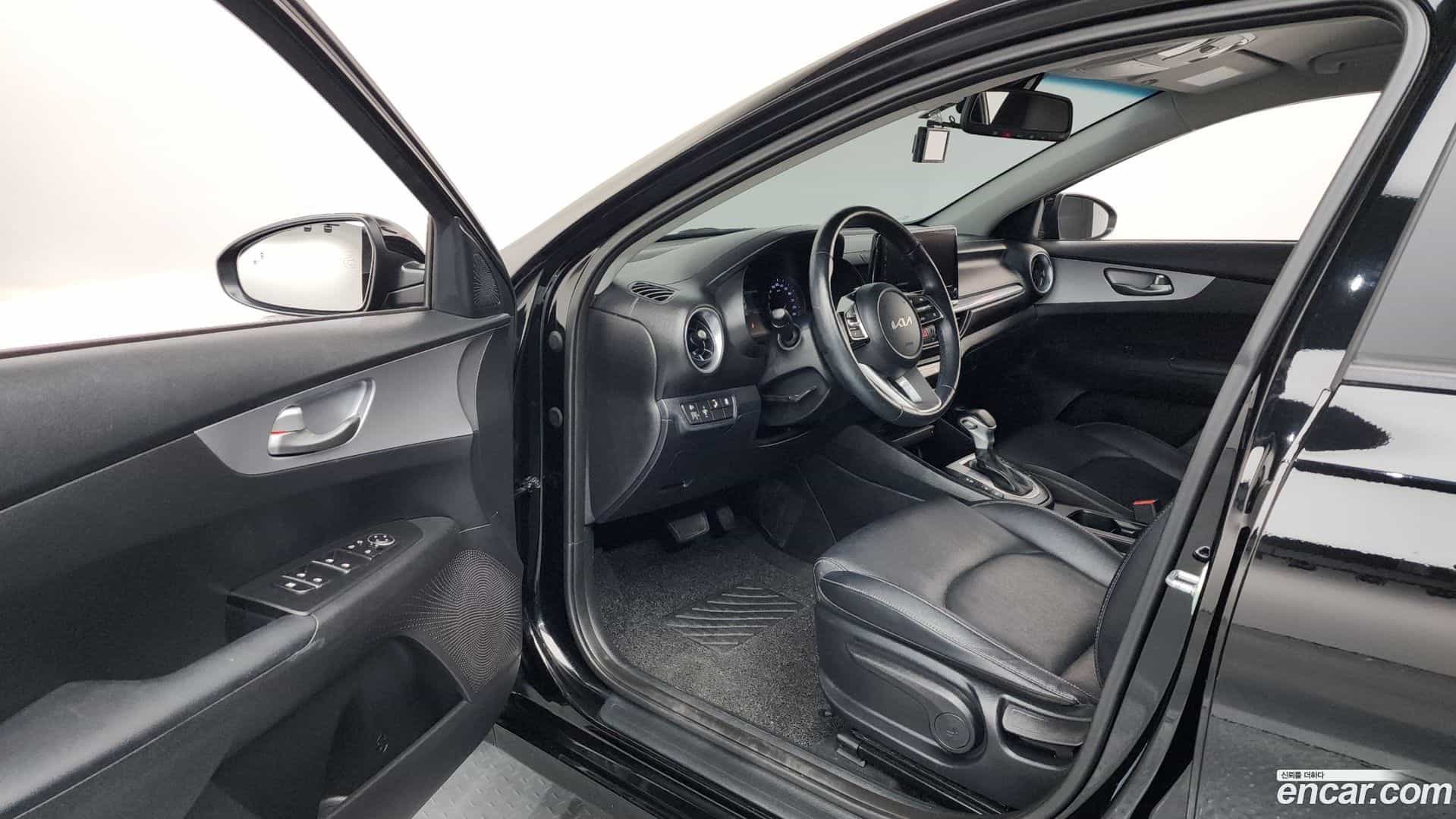 K3 Kia 2021.11-INNER-010