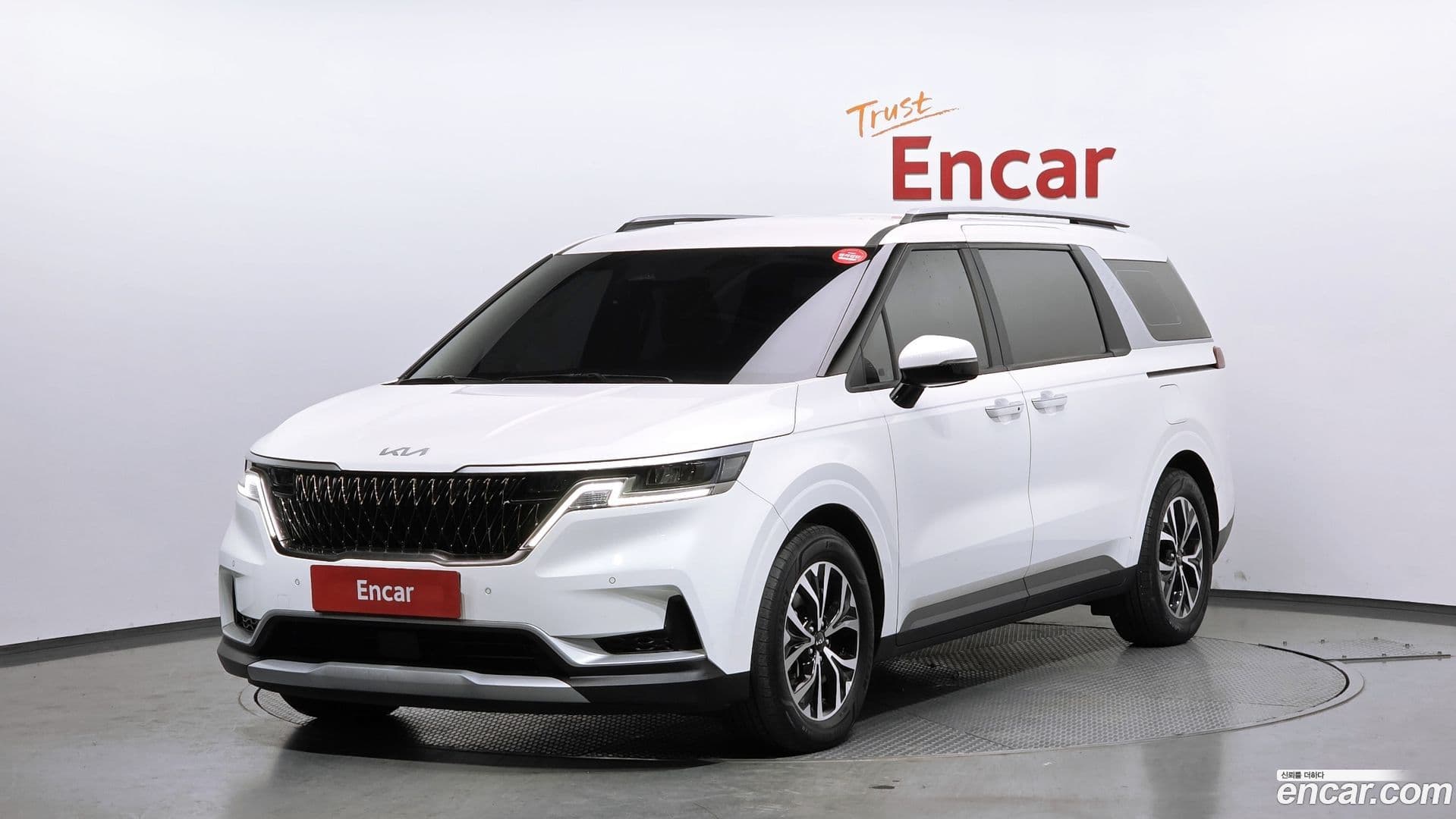 Main__Slider__Photo:Canival Kia 2021.8-0