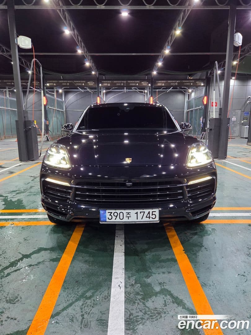 Main__Slider__Photo:Cayenne Porsche 2019.2-0