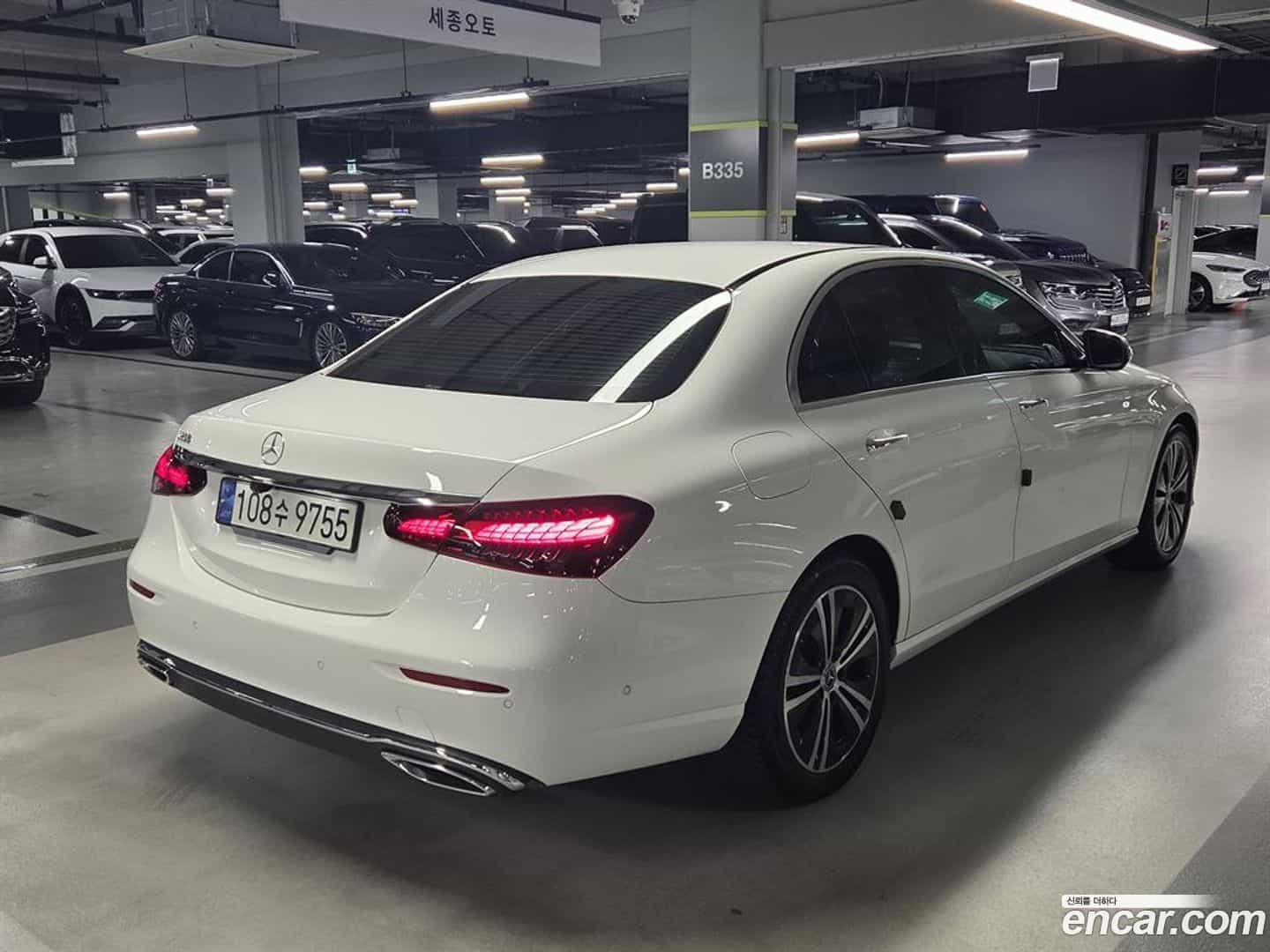 E-Class Mercedes-Benz 2021.2-OUTER-004