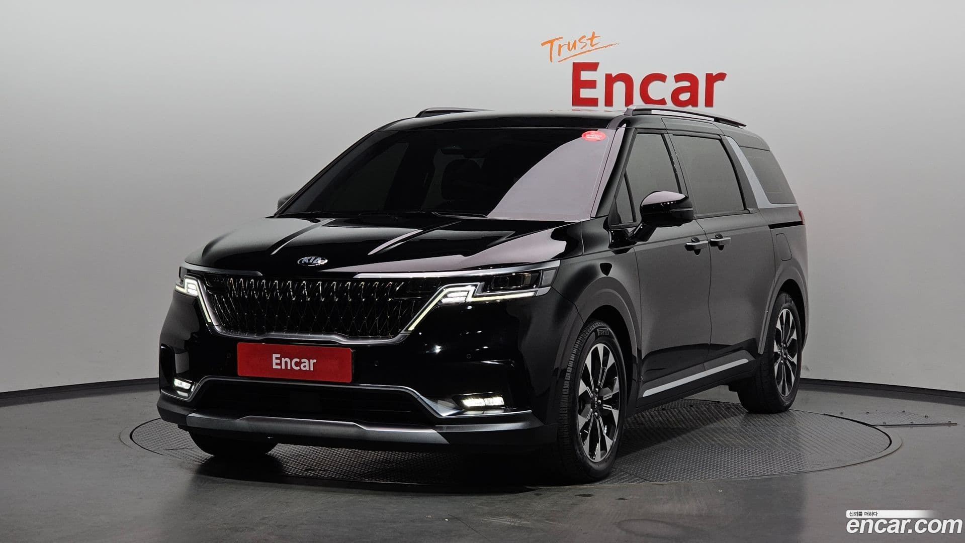 Main__Slider__Photo:Canival Kia 2020.11-0