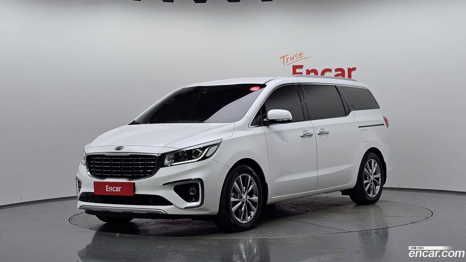 Main__Slider__Photo:Canival Kia 2020.6-0
