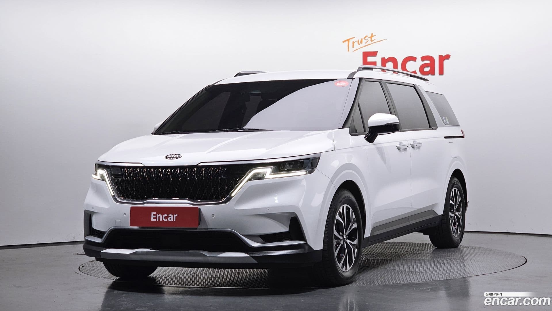 Main__Slider__Photo:Canival Kia 2021.3-0