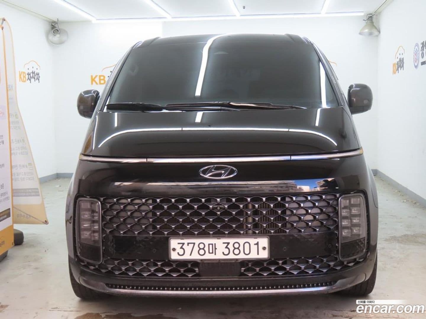 Main__Slider__Photo:Staria Hyundai 2021.6-0
