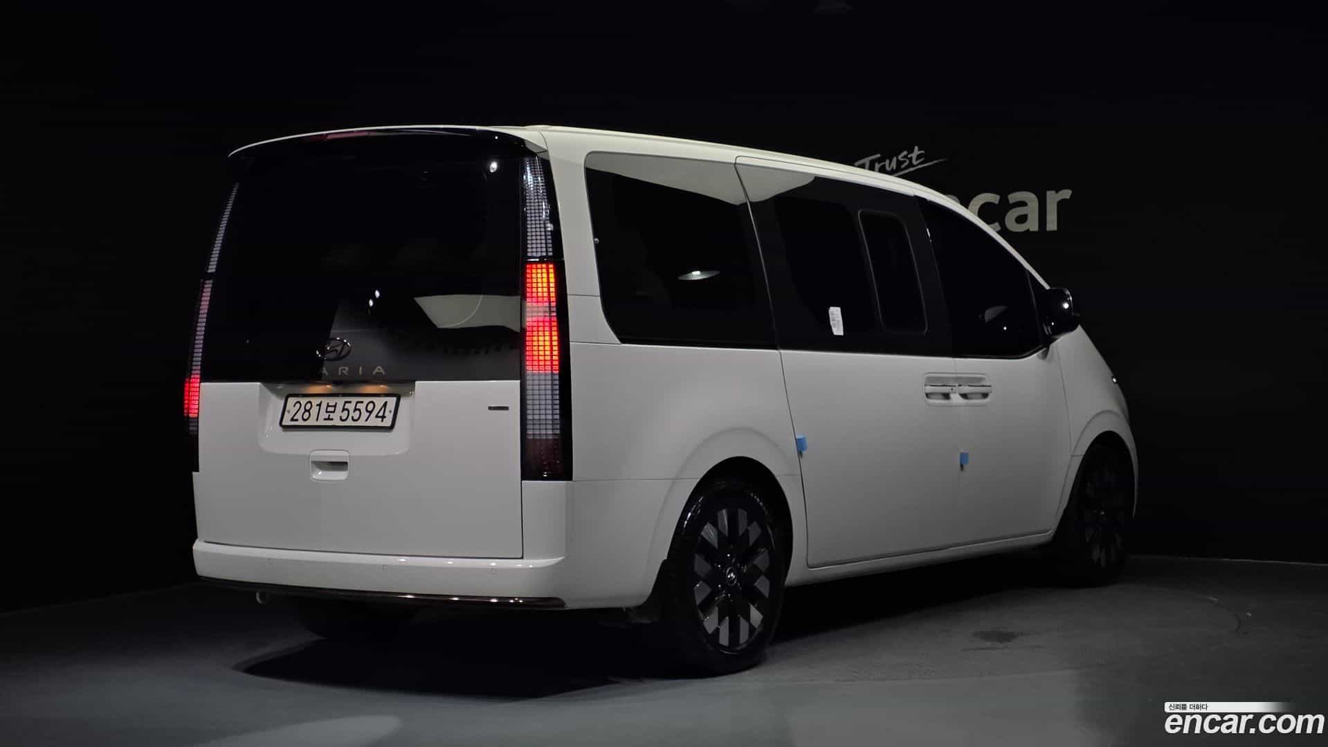 Staria Hyundai 2021.10-OUTER-002