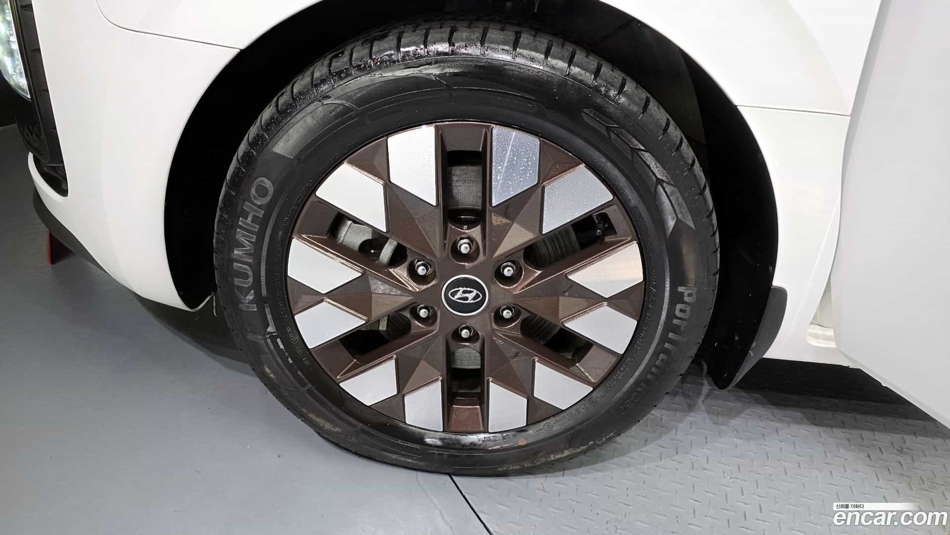 Staria Hyundai 2021.10-OUTER-005