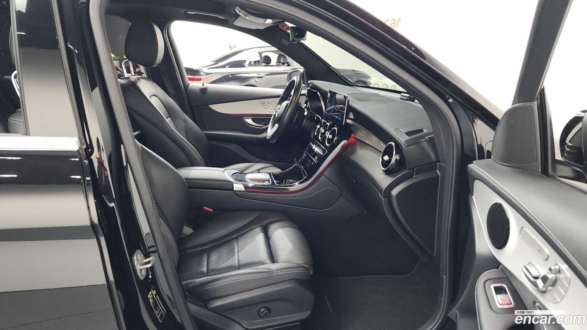 GLC-Class Mercedes-Benz 2021.4-OPTION-015