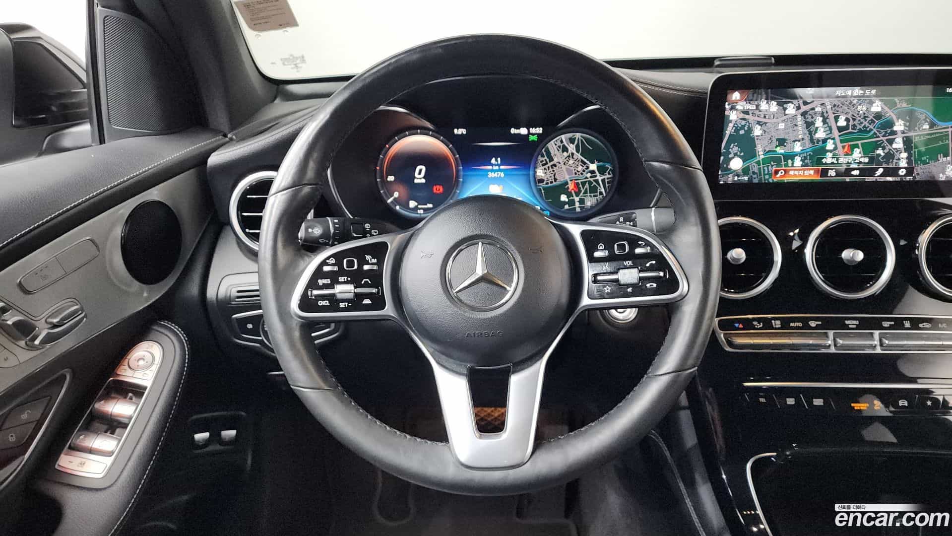 GLC-Class Mercedes-Benz 2021.4-OPTION-017