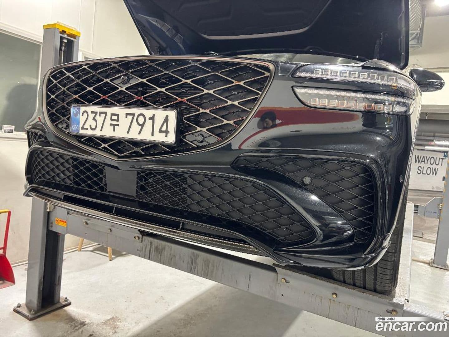 Main__Slider__Photo:GV70 Genesis 2024.8-0