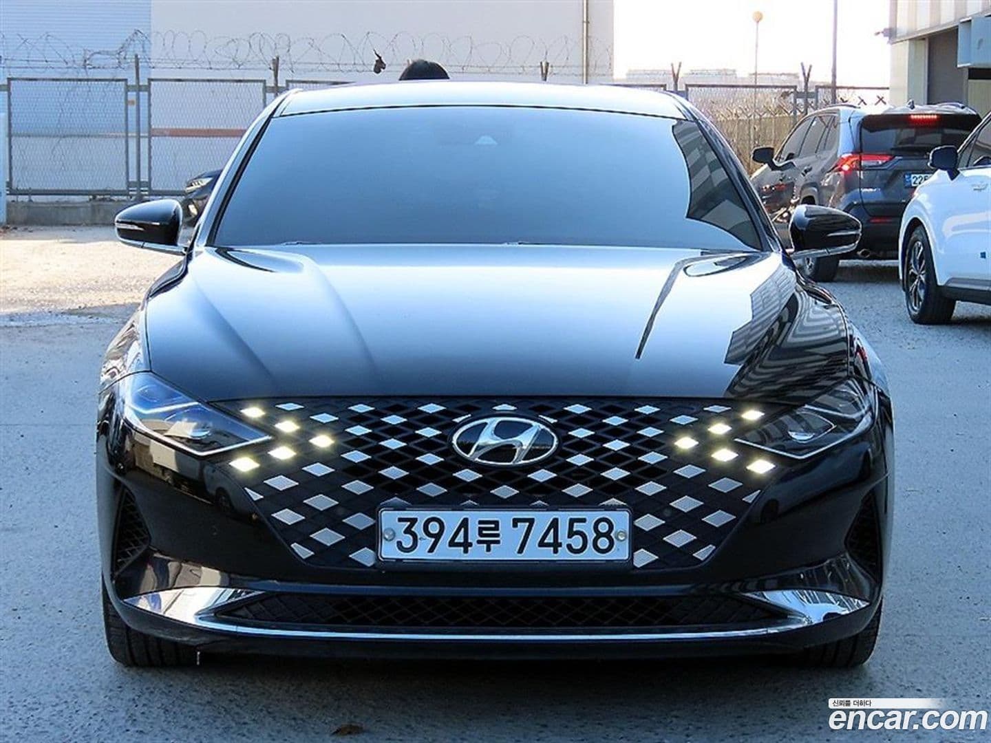 Main__Slider__Photo:Grandeur Hyundai 2020.0-0