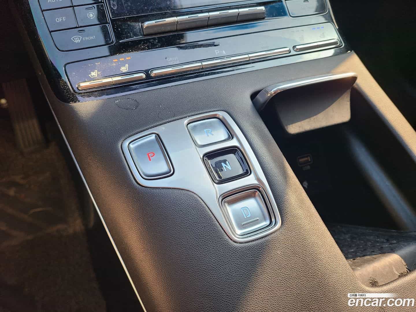 Grandeur Hyundai 2021.0-INNER-009