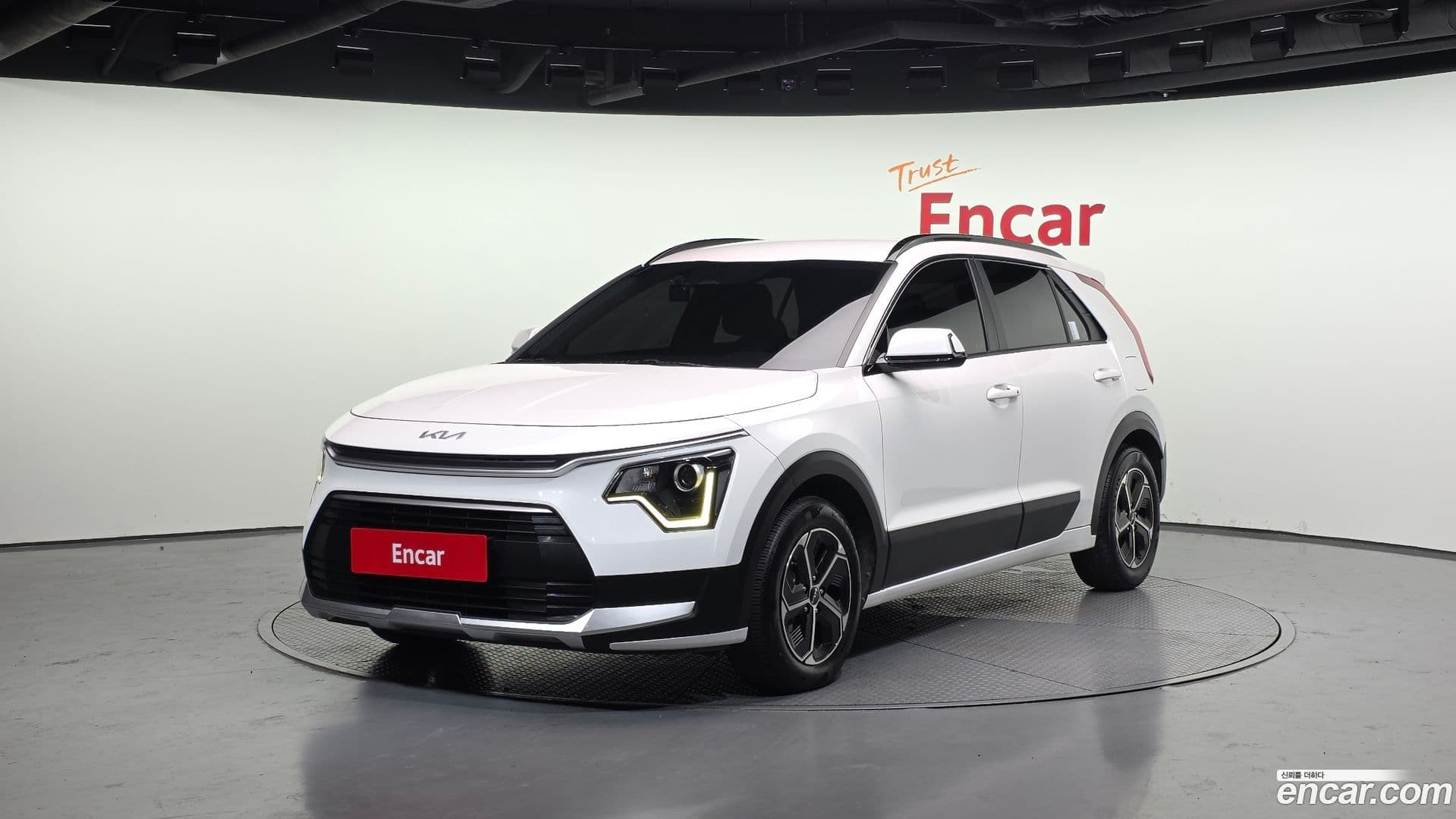 Main__Slider__Photo:Niro Kia 2022.2-0
