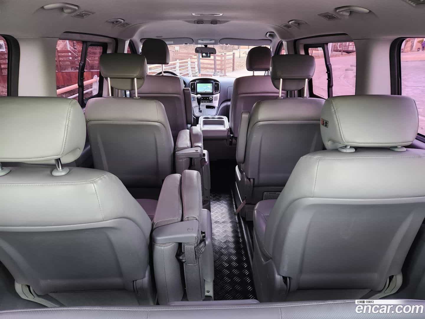 Starex Hyundai 2018.1-OPTION-022