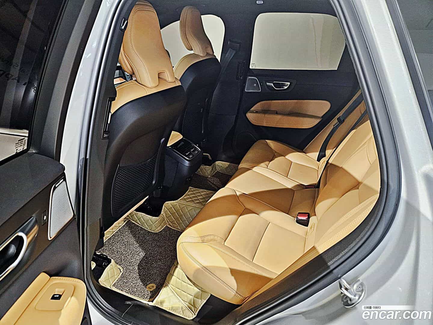 XC60 Volvo 2023.11-OPTION-021
