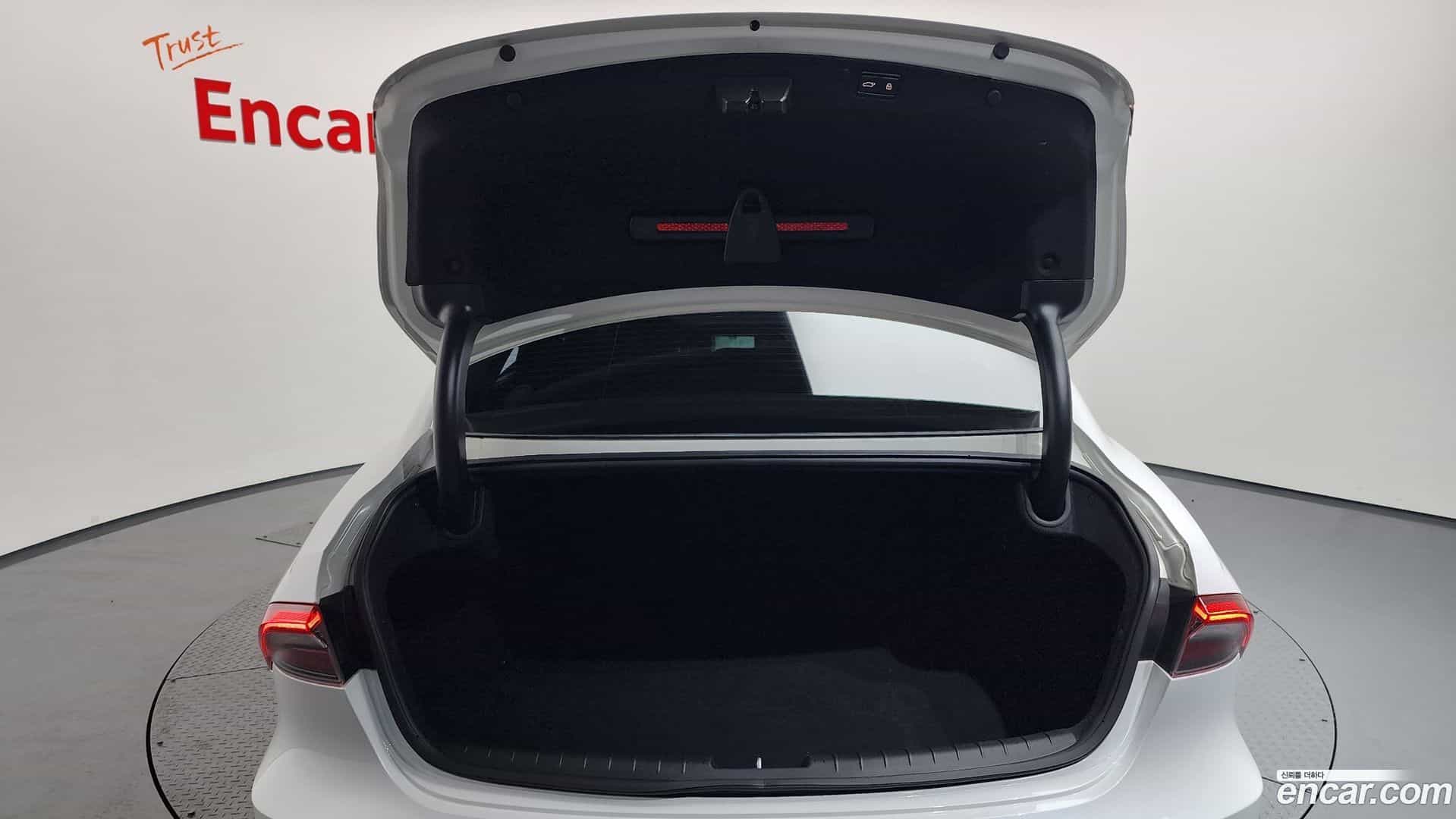 Grandeur Hyundai 2020.6-OPTION-024