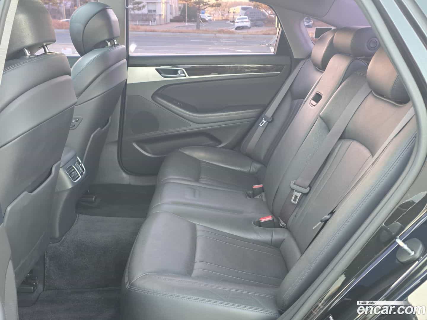 G80 Genesis 2017.10-INNER-008