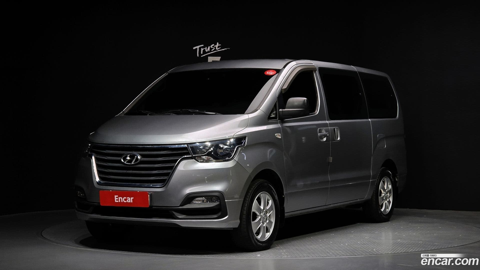 Main__Slider__Photo:Starex Hyundai 2018.6-0