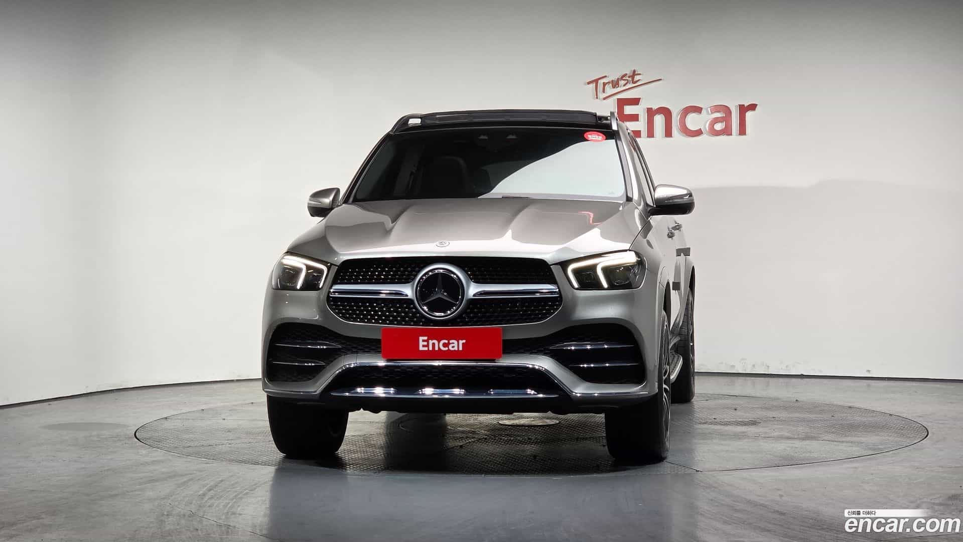 GLE-Class Mercedes-Benz 2022.2-OUTER-001