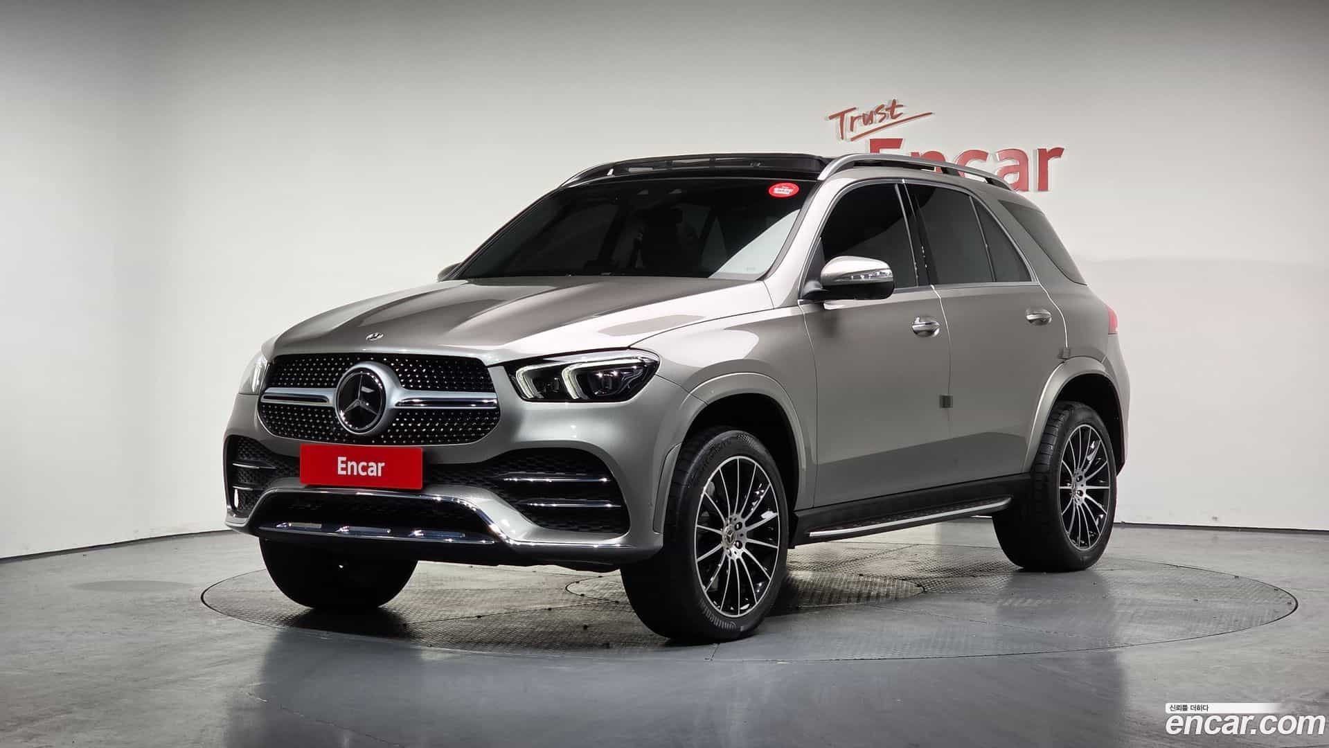GLE-Class Mercedes-Benz 2022.2-OUTER-003
