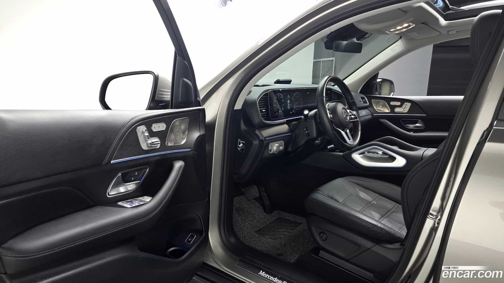 GLE-Class Mercedes-Benz 2022.2-OPTION-016