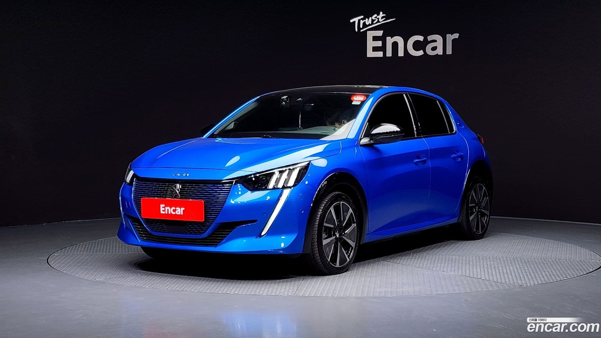 Main__Slider__Photo:208 Peugeot 2022.9-0