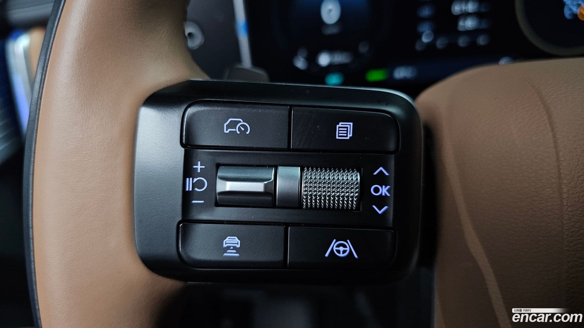 Main__Slider__Photo:Santafe Hyundai 2024.0-16