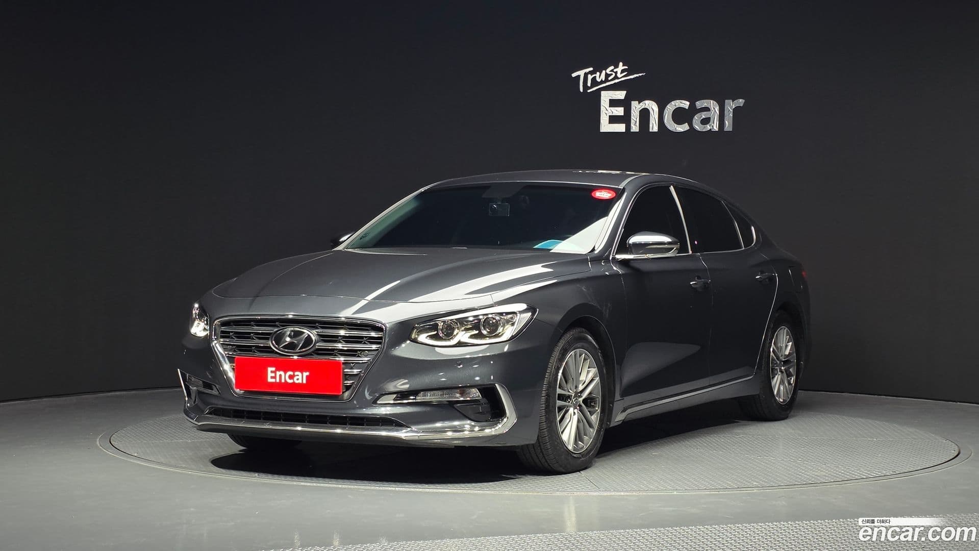 Main__Slider__Photo:Grandeur Hyundai 2018.7-0