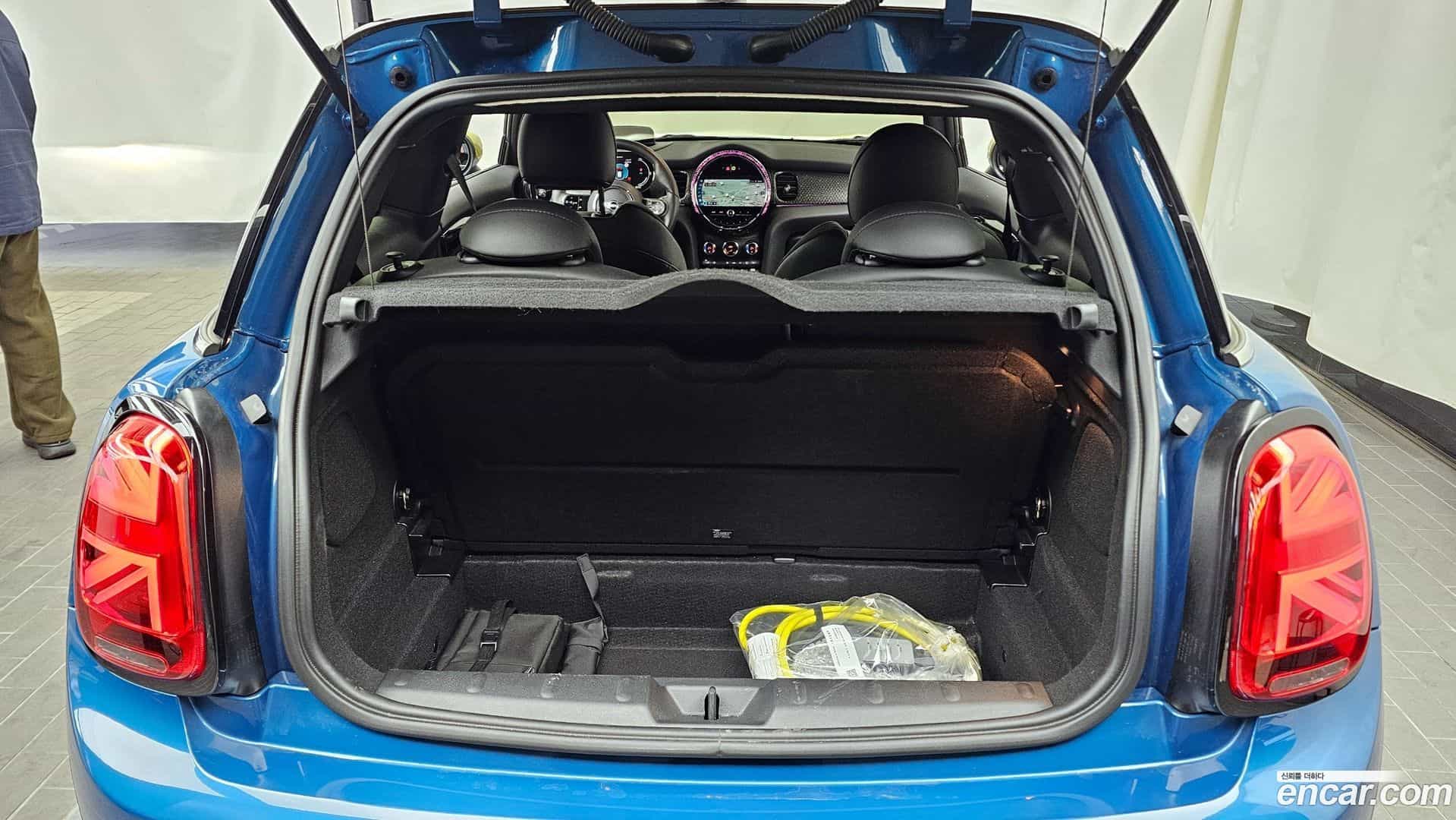 Cooper Mini 2023.8-OPTION-024
