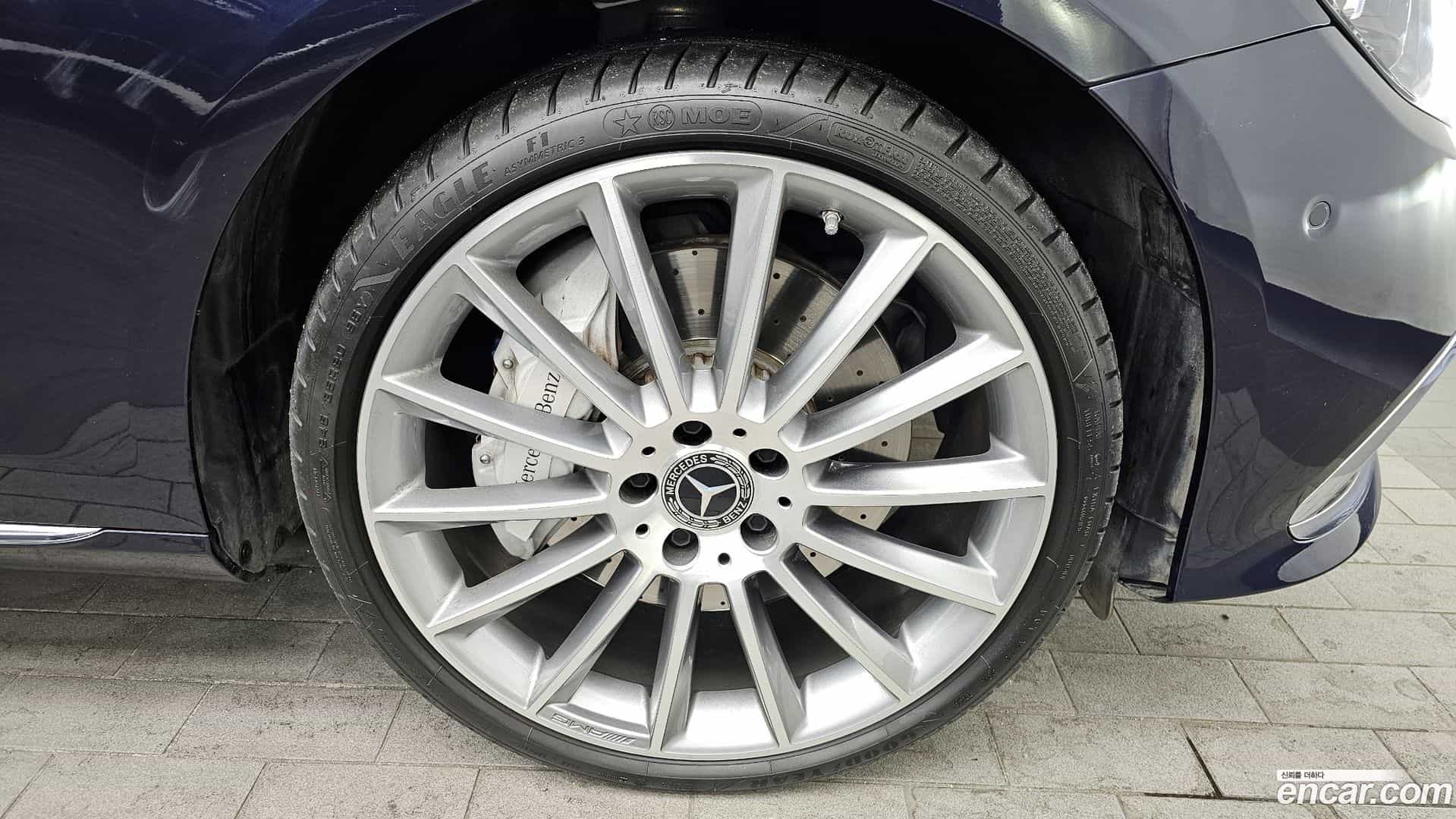 E-Class Mercedes-Benz 2023.8-OUTER-005