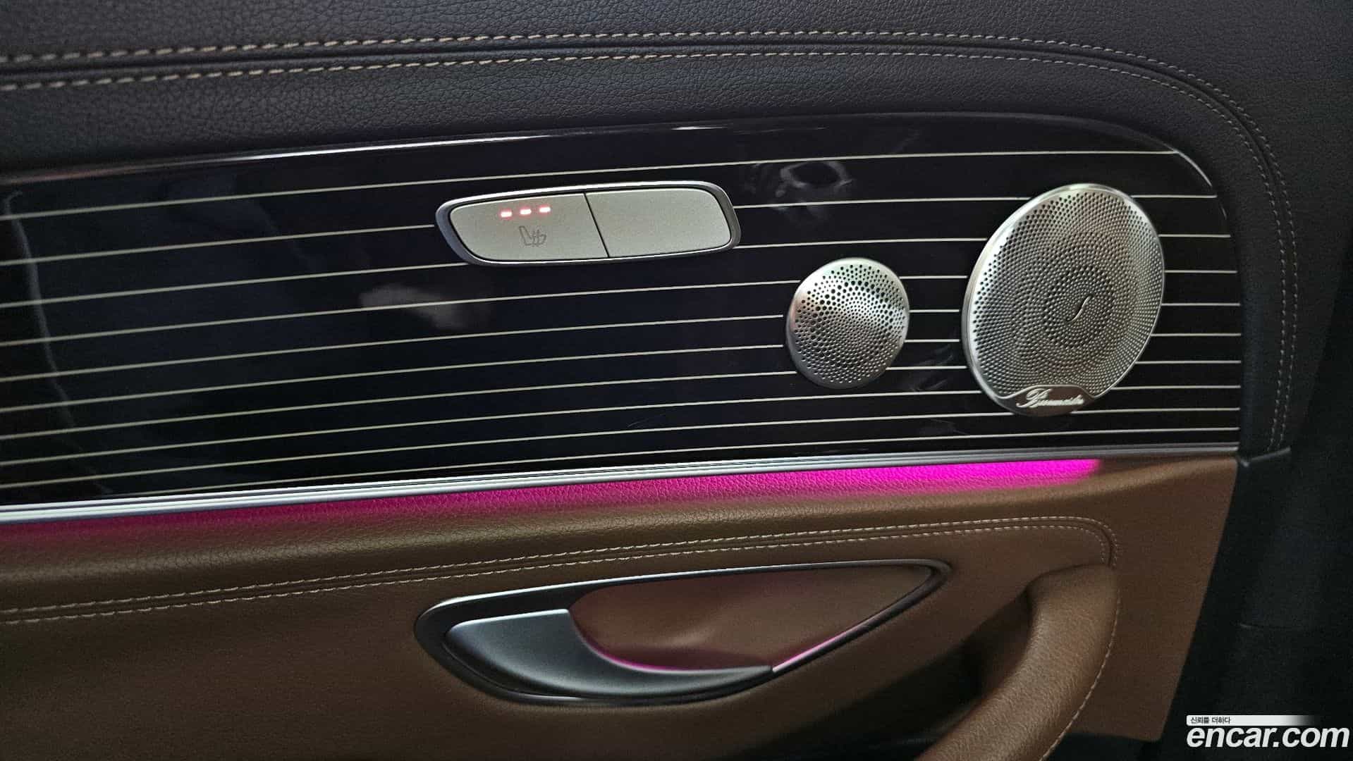 E-Class Mercedes-Benz 2023.8-OPTION-022