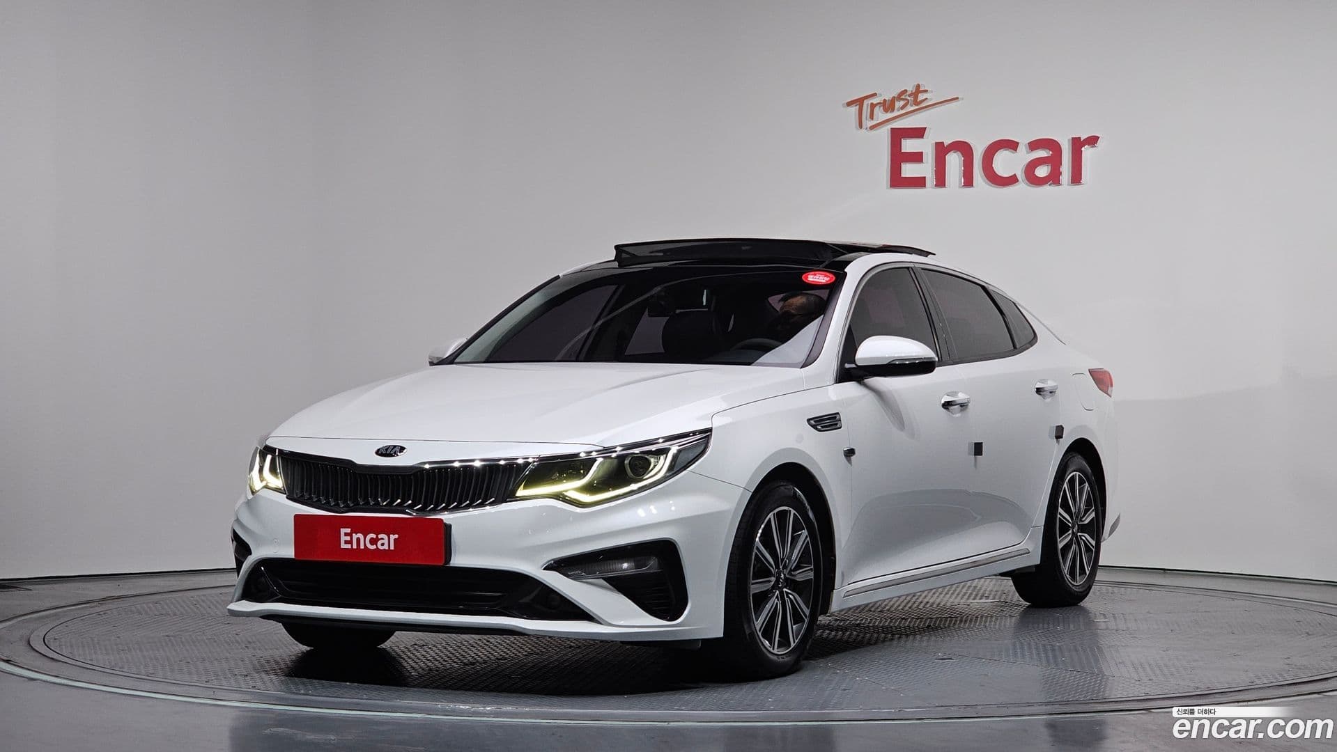 Main__Slider__Photo:K5 Kia 2018.7-0