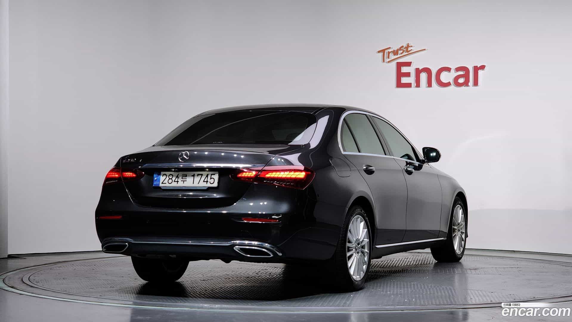 E-Class Mercedes-Benz 2020.11-OUTER-002