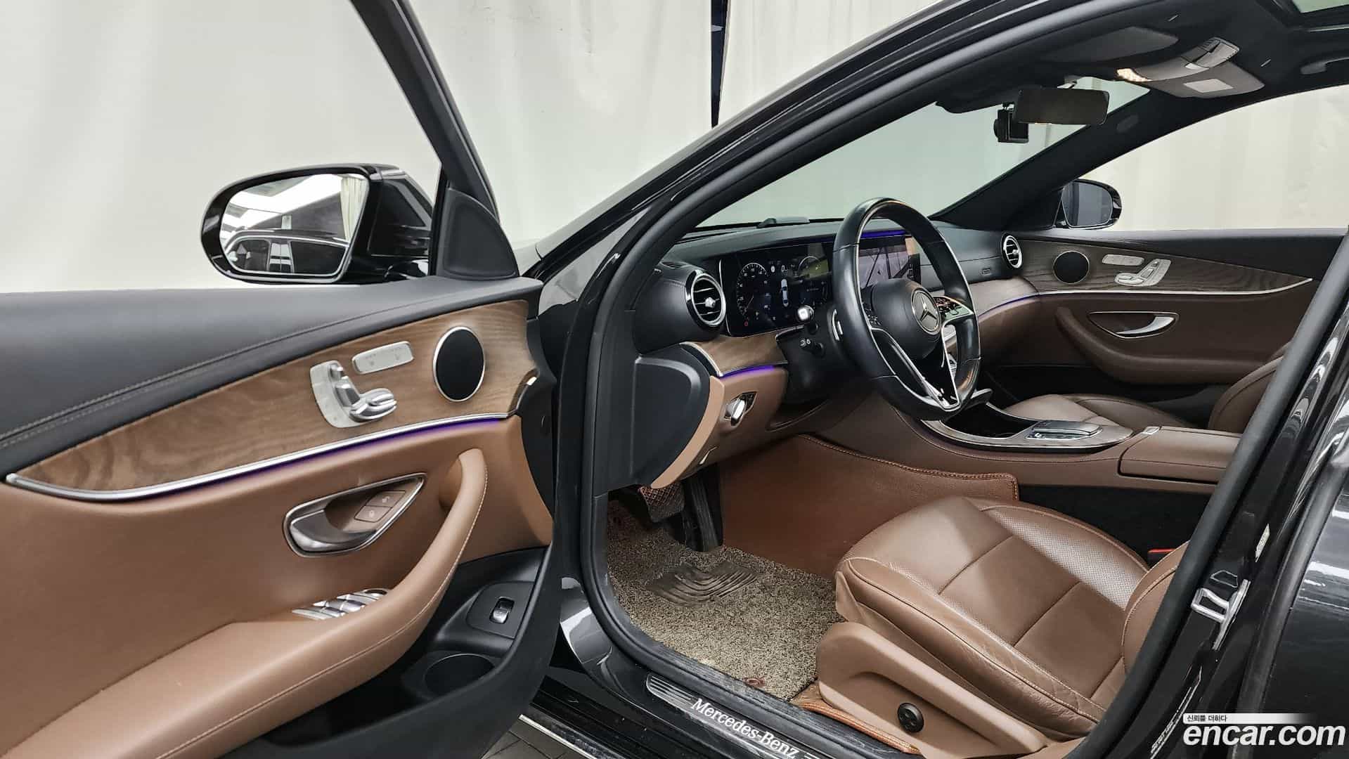E-Class Mercedes-Benz 2020.11-INNER-010