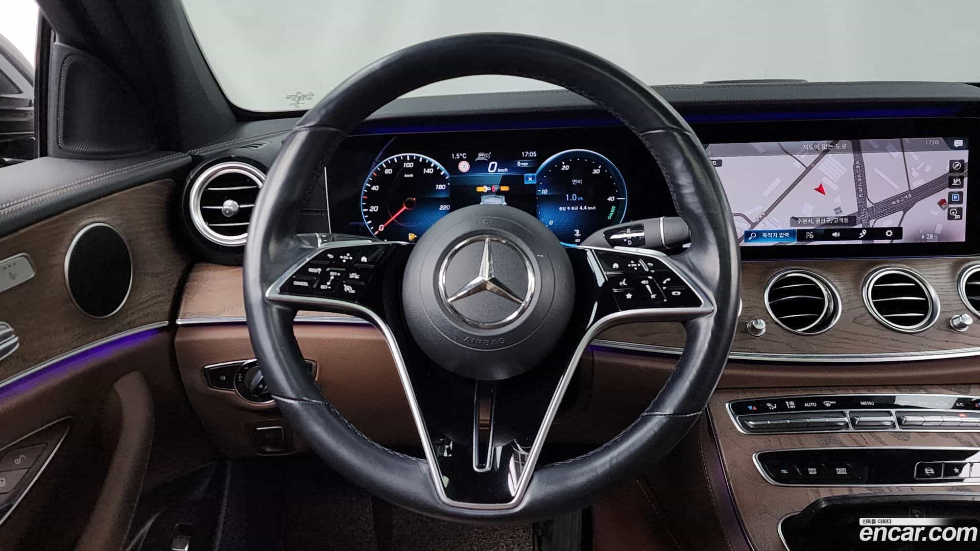 E-Class Mercedes-Benz 2020.11-OPTION-017